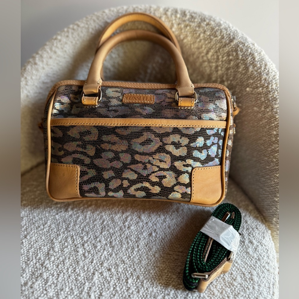 NWT Consuela Luncheon Iris